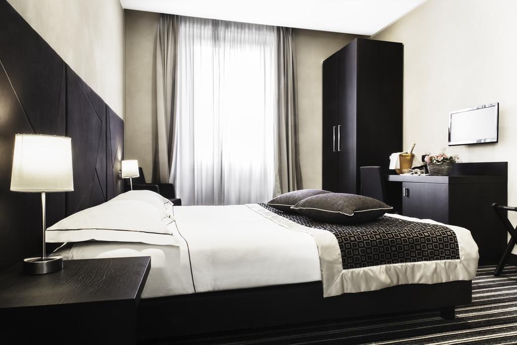 Hotel Principe Di Torino ภายนอก รูปภาพ