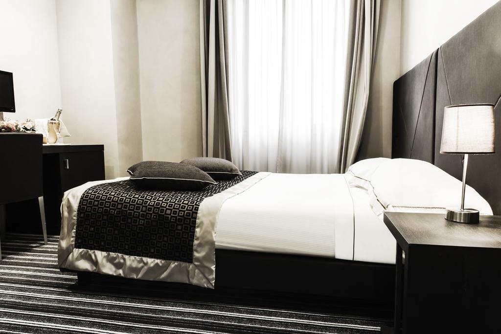 Hotel Principe Di Torino ภายนอก รูปภาพ